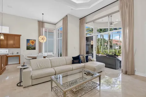 17936 Villa Club Way Boca Raton FL 33496