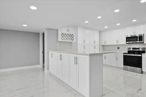 3040 Lake Shore Drive Riviera Beach FL 33404