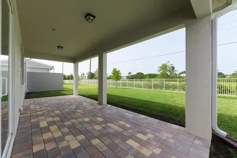 9677 Mosler Trail Lake Worth FL 33467