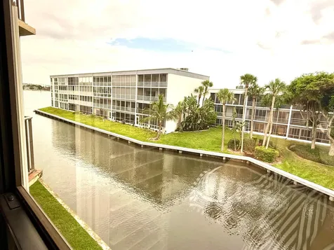 896 N Federal Highway Lantana FL 33462