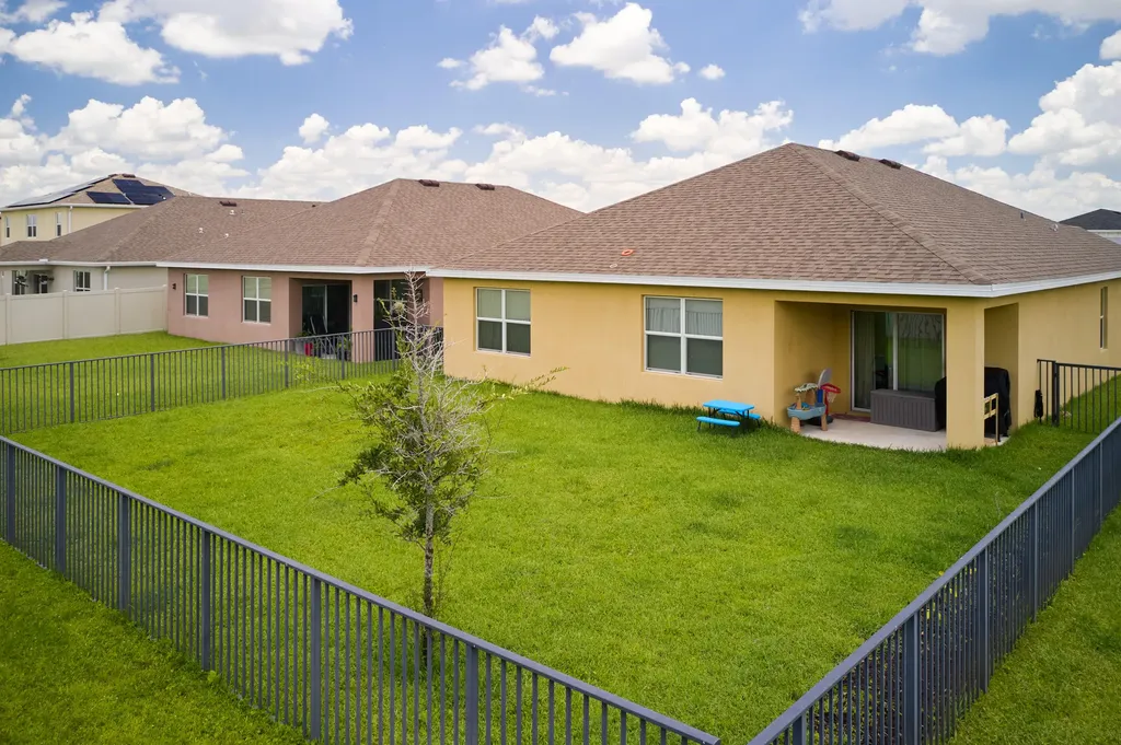 10953 SW Tessili Way Port St Lucie FL 34987
