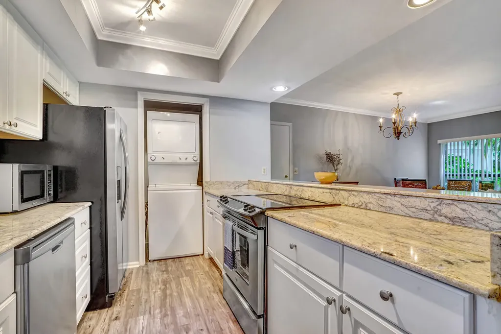 11863 Wimbledon Circle Wellington FL 33414