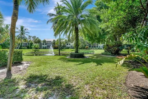 11863 Wimbledon Circle Wellington FL 33414
