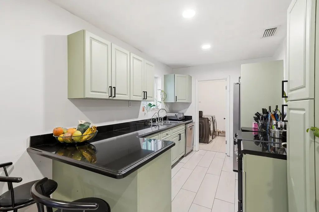 1208 N 31st Avenue Hollywood FL 33021