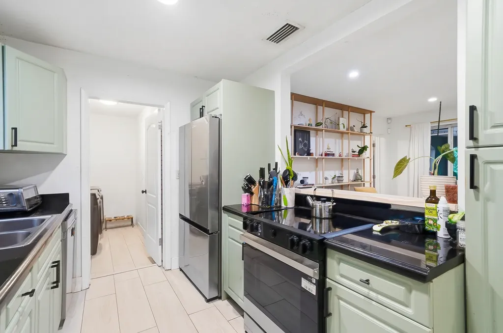 1208 N 31st Avenue Hollywood FL 33021