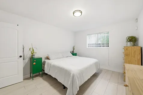 1208 N 31st Avenue Hollywood FL 33021