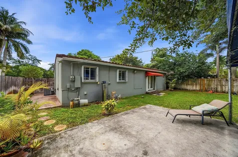 1208 N 31st Avenue Hollywood FL 33021