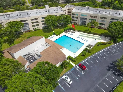 3154 Via Poinciana Greenacres FL 33467