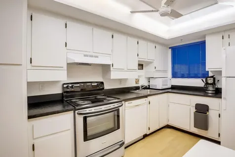 3154 Via Poinciana Greenacres FL 33467