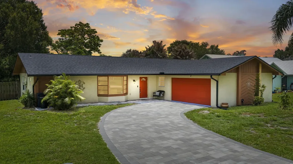 2485 SE Alden Street Port St Lucie FL 34984