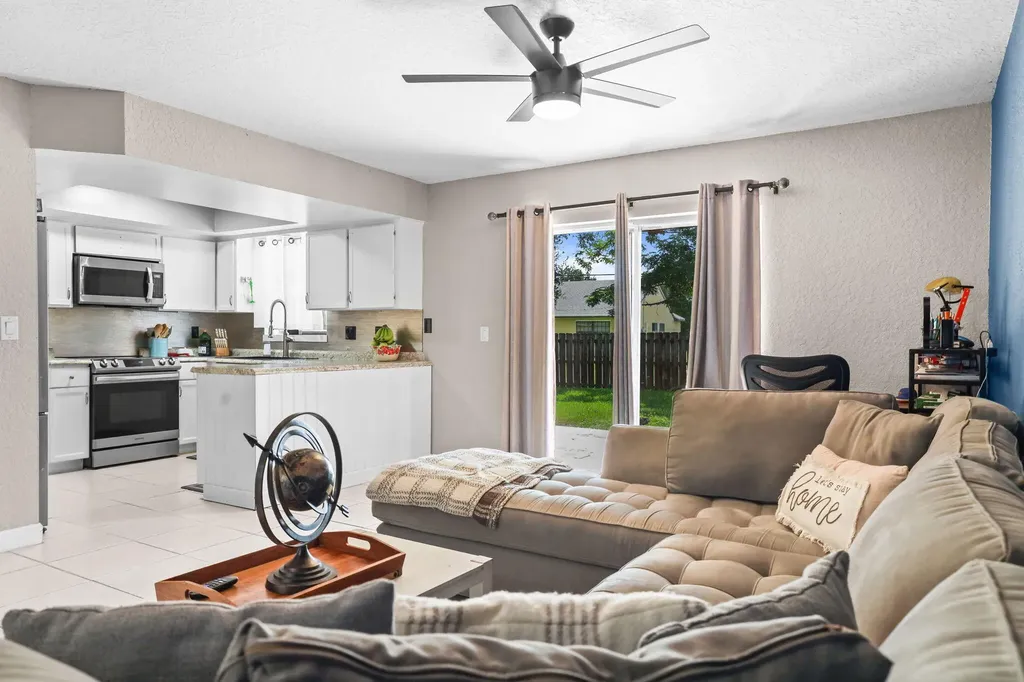 2485 SE Alden Street Port St Lucie FL 34984