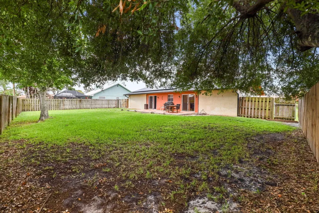 2485 SE Alden Street Port St Lucie FL 34984