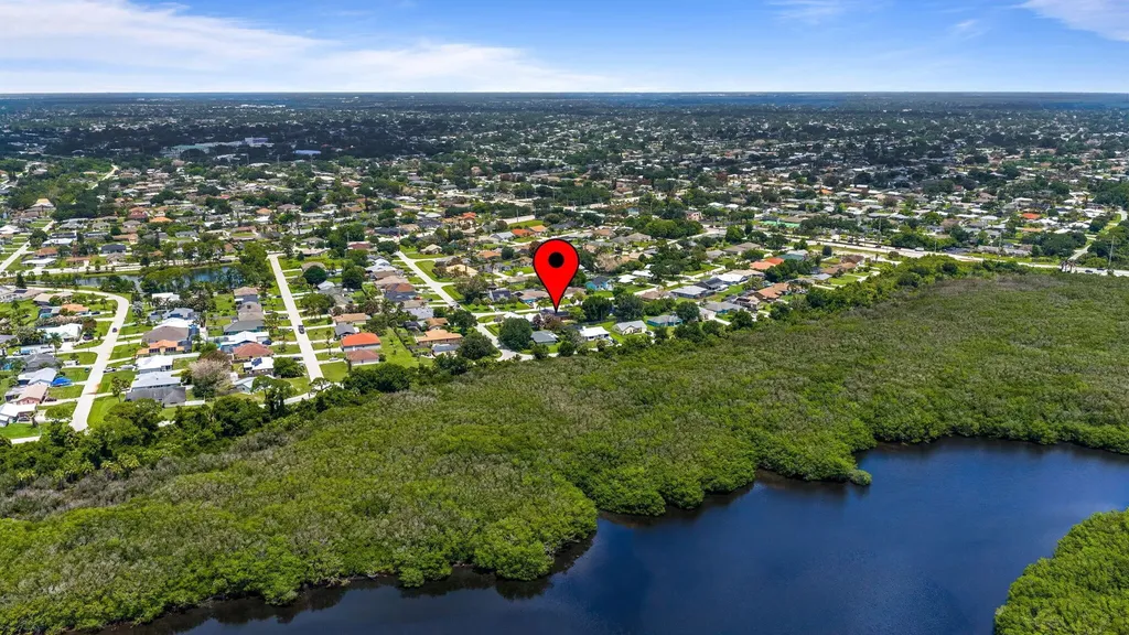 2485 SE Alden Street Port St Lucie FL 34984