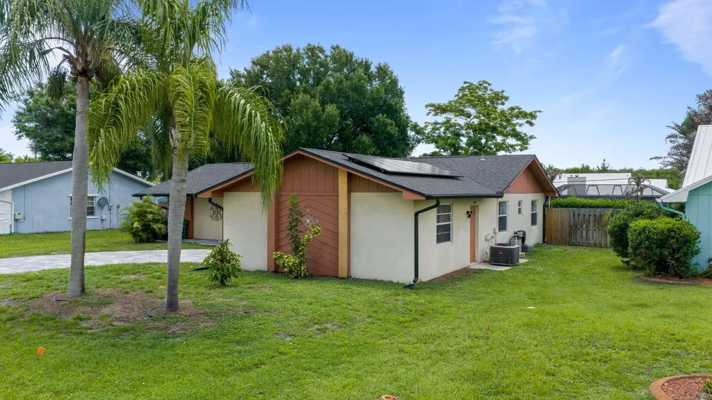 2485 SE Alden Street Port St Lucie FL 34984