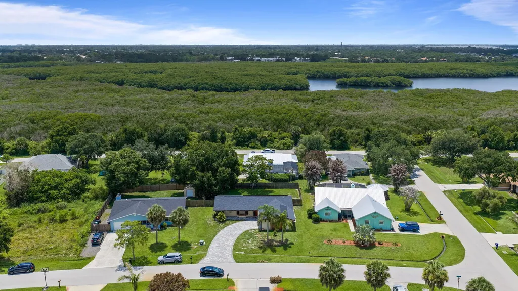 2485 SE Alden Street Port St Lucie FL 34984