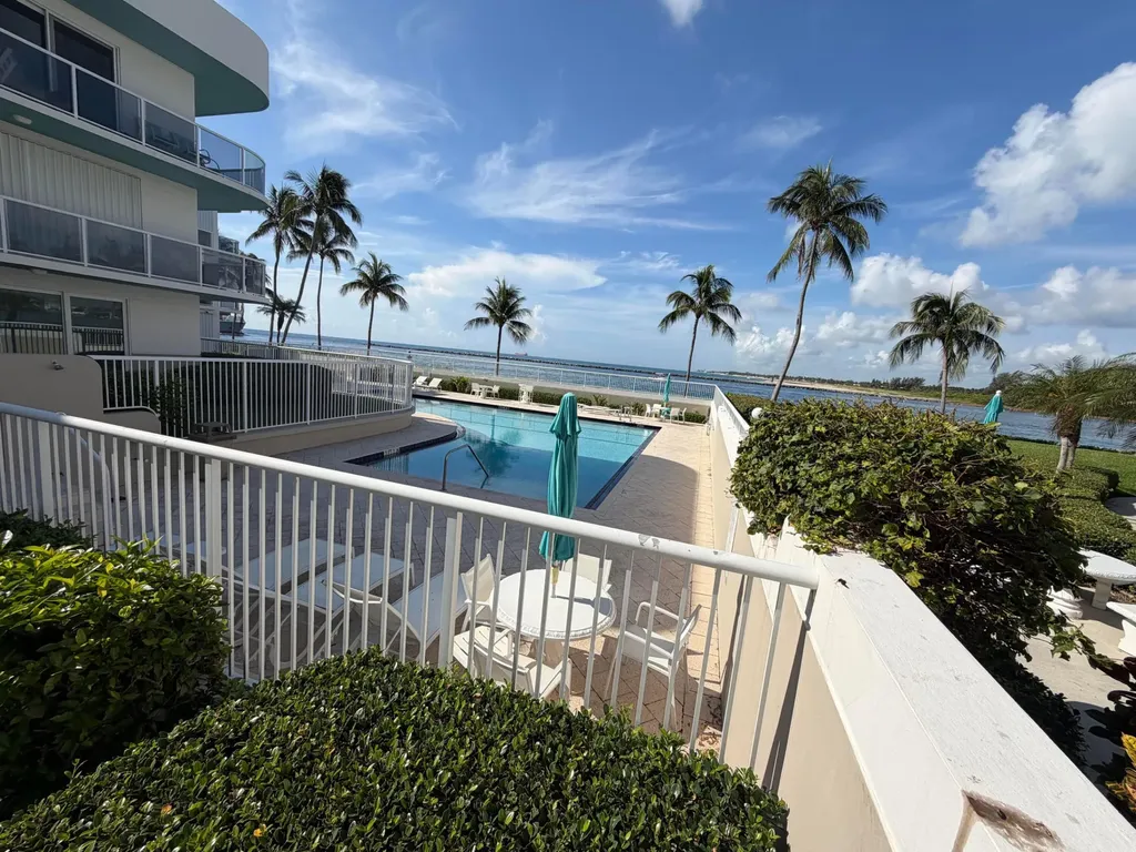 140 Inlet Way Palm Beach Shores FL 33404