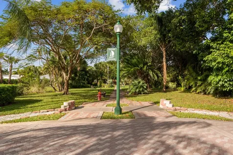 140 Inlet Way Palm Beach Shores FL 33404