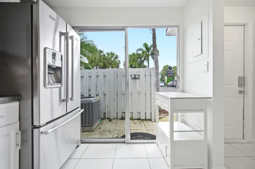2683 NE 15th Street Pompano Beach FL 33062