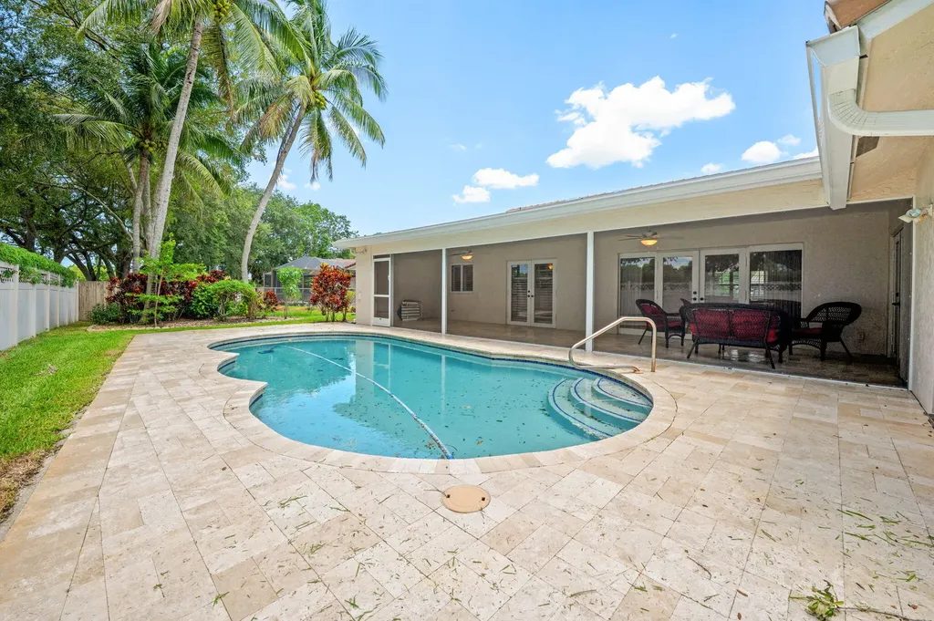 10801 NW 7th Street Coral Springs FL 33071