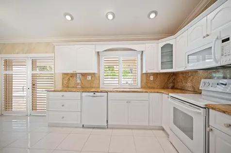 10801 NW 7th Street Coral Springs FL 33071