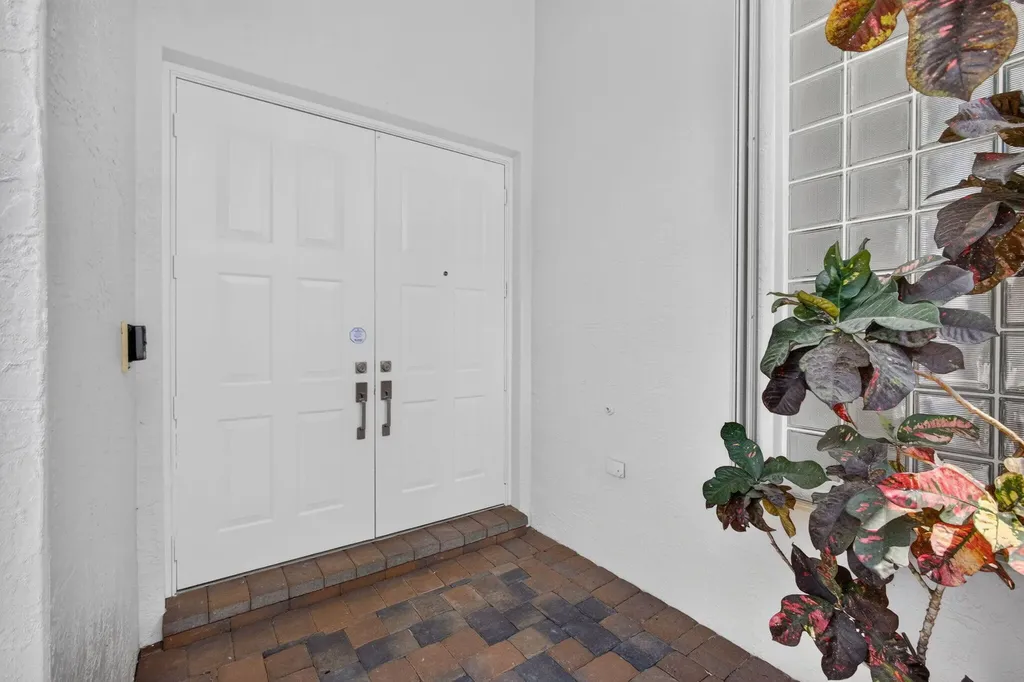 235 Via Condado Way Palm Beach Gardens FL 33418