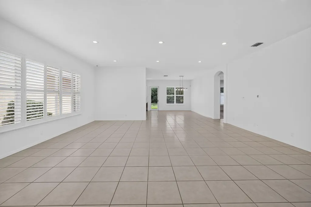 235 Via Condado Way Palm Beach Gardens FL 33418