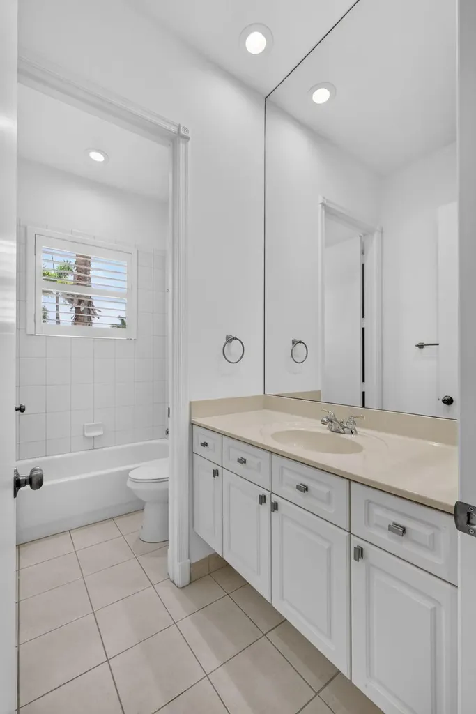 235 Via Condado Way Palm Beach Gardens FL 33418