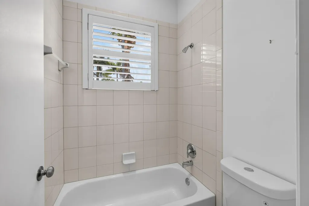 235 Via Condado Way Palm Beach Gardens FL 33418