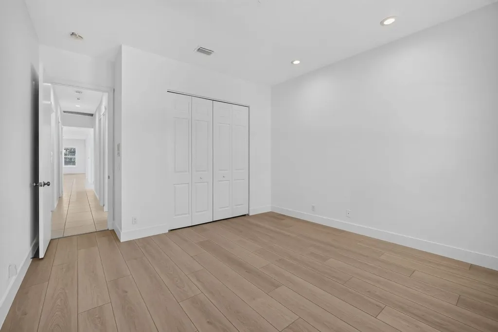 235 Via Condado Way Palm Beach Gardens FL 33418