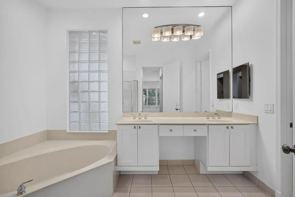 235 Via Condado Way Palm Beach Gardens FL 33418