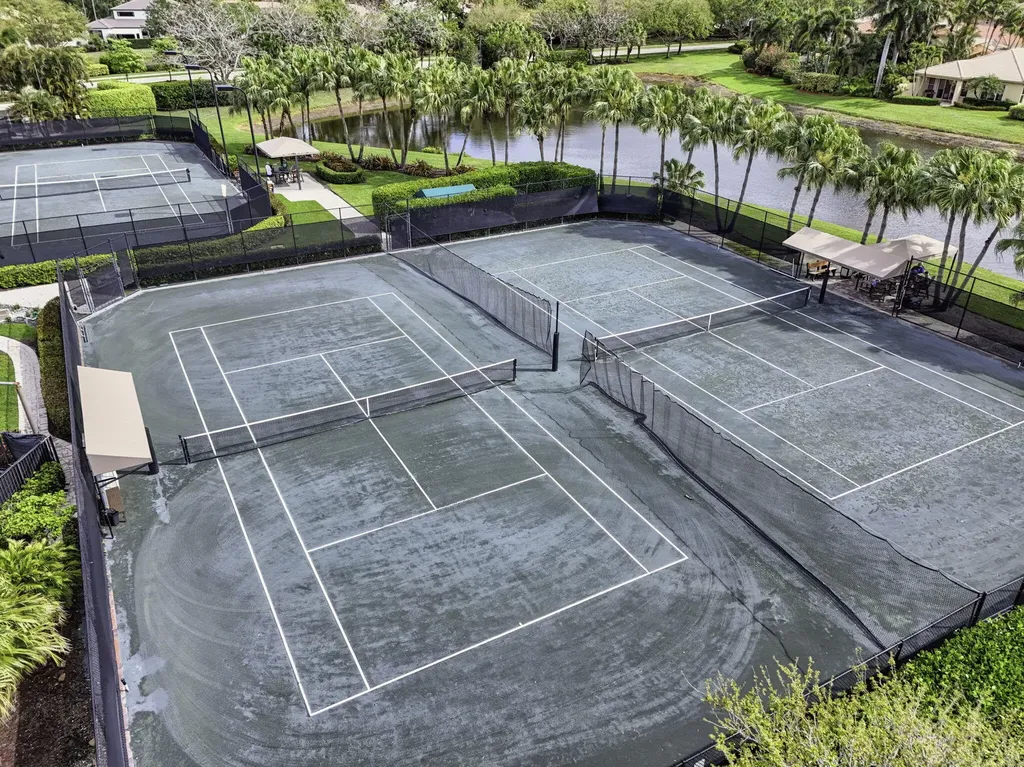 235 Via Condado Way Palm Beach Gardens FL 33418