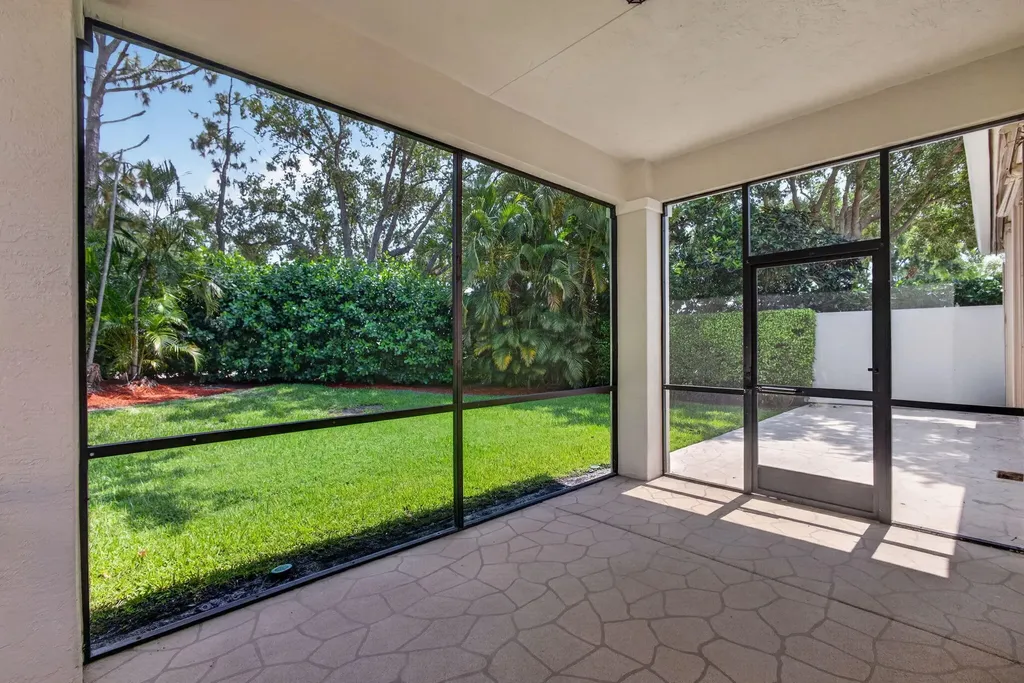 235 Via Condado Way Palm Beach Gardens FL 33418