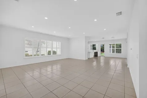 235 Via Condado Way Palm Beach Gardens FL 33418