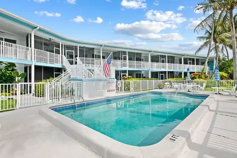 2748 NE 28th Avenue Lighthouse Point FL 33064