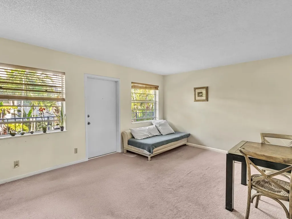 215 NE 16th Avenue Fort Lauderdale FL 33301