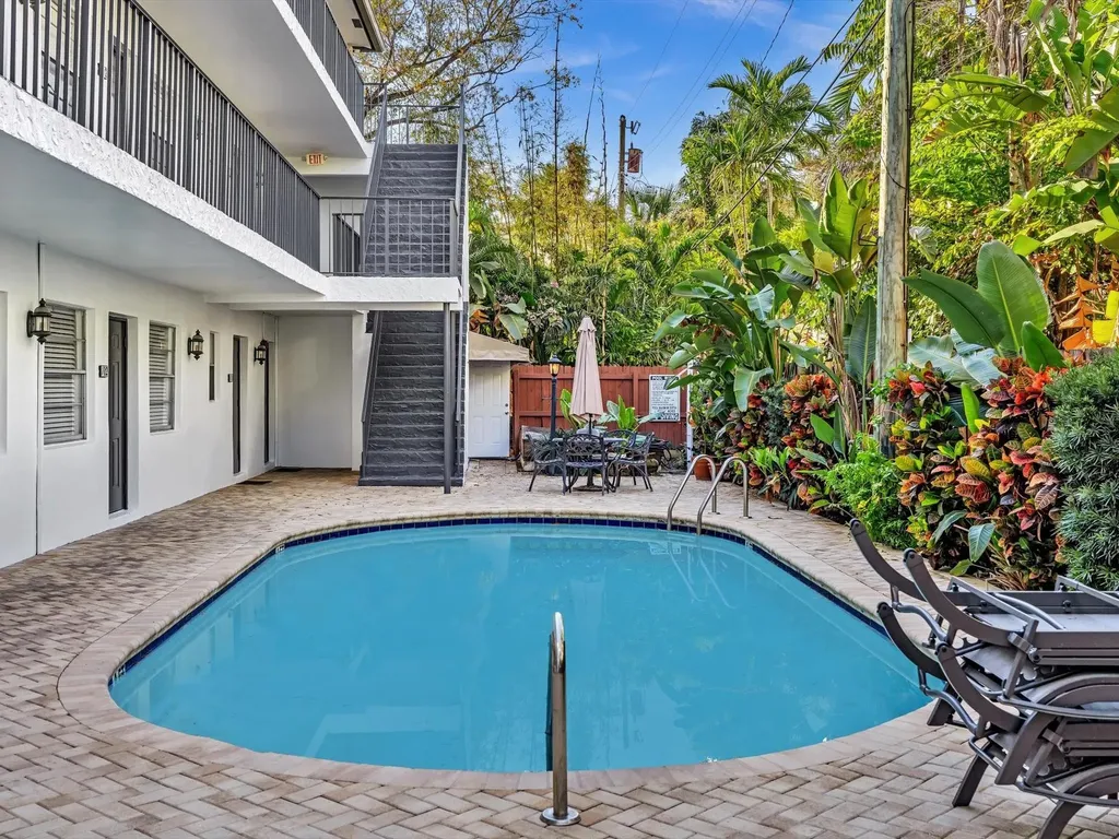 215 NE 16th Avenue Fort Lauderdale FL 33301