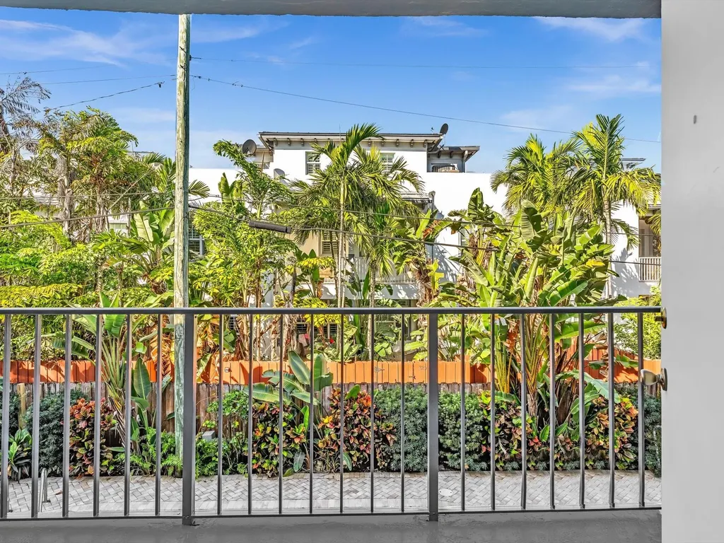 215 NE 16th Avenue Fort Lauderdale FL 33301