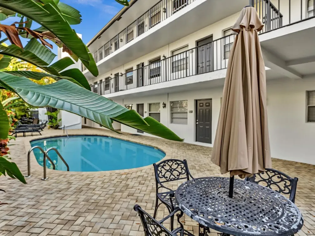 215 NE 16th Avenue Fort Lauderdale FL 33301