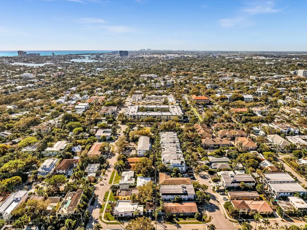 215 NE 16th Avenue Fort Lauderdale FL 33301