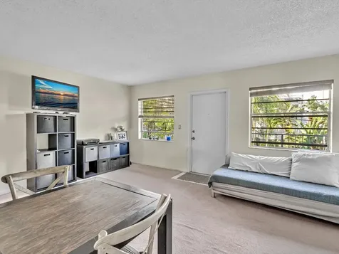 215 NE 16th Avenue Fort Lauderdale FL 33301
