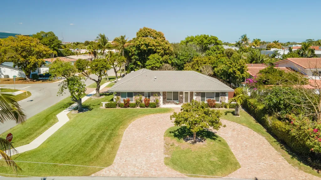 401 NE 10th Terrace Boca Raton FL 33432