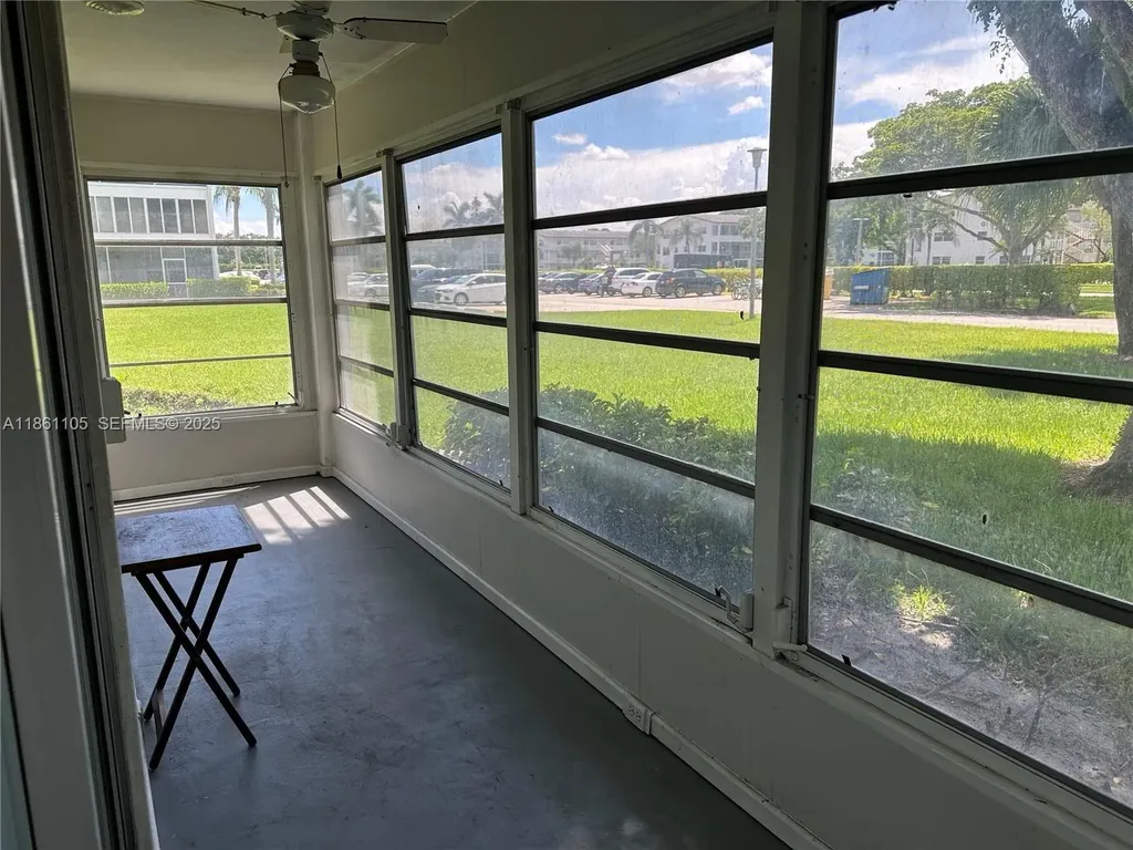 599 Fanshaw O Boca Raton FL 33434