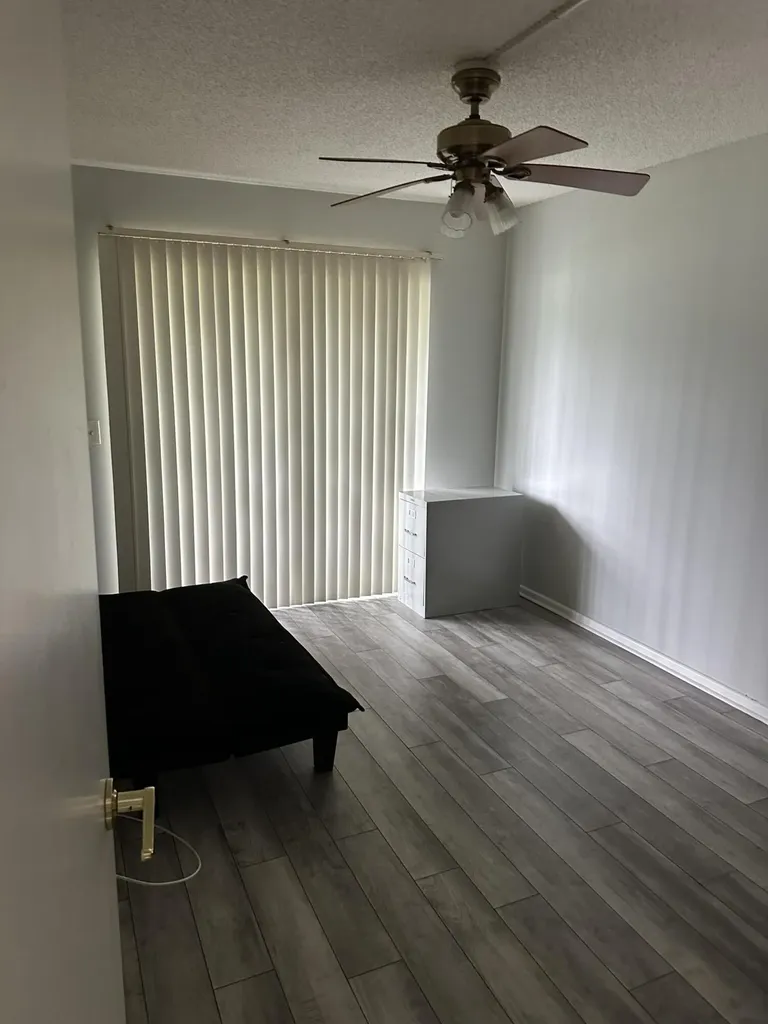 599 Fanshaw O Boca Raton FL 33434