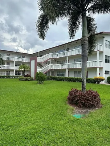 599 Fanshaw O Boca Raton FL 33434