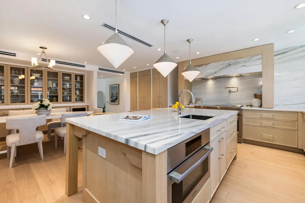 260 Everglade Avenue Palm Beach FL 33480