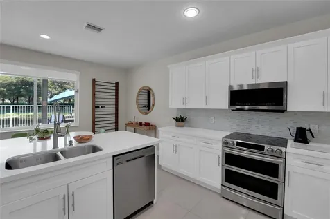 1070 Bluewood Terrace Weston FL 33327