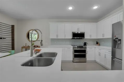 1070 Bluewood Terrace Weston FL 33327