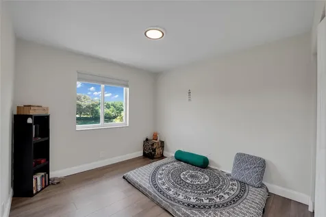 1070 Bluewood Terrace Weston FL 33327