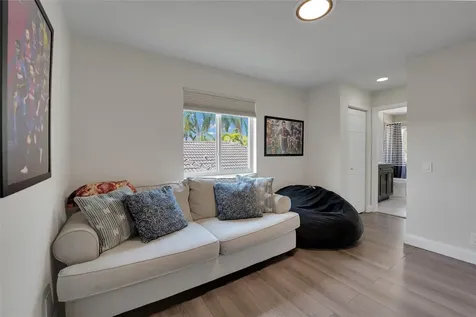 1070 Bluewood Terrace Weston FL 33327