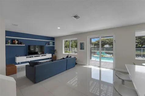 1070 Bluewood Terrace Weston FL 33327